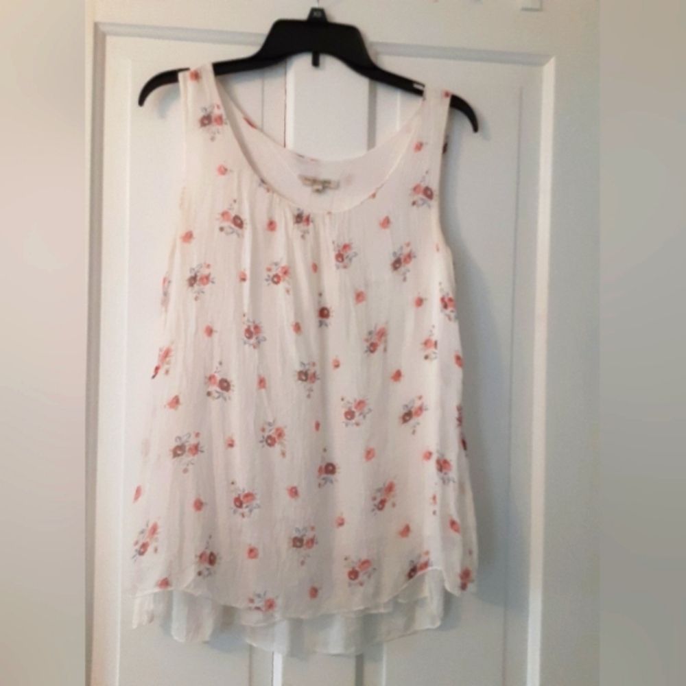 Italian made layered silk tunic. M🌸